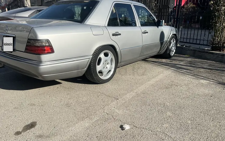 Mercedes-Benz E 280 1995 года за 5 500 000 тг. в Шымкент