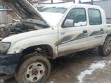 Toyota Hilux 2002 года за 2 300 000 тг. в Байсерке – фото 2