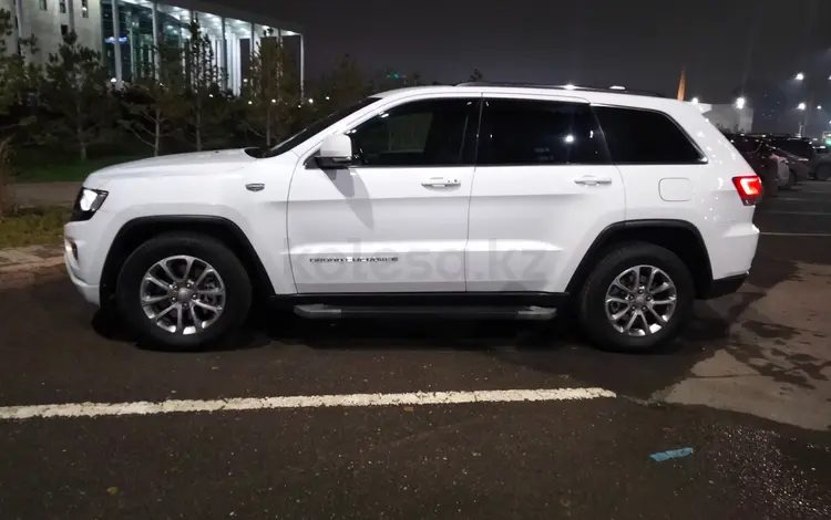 Jeep Grand Cherokee 2014 года за 15 000 000 тг. в Уральск