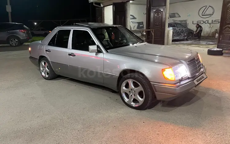 Mercedes-Benz E 280 1994 годаfor4 300 000 тг. в Шымкент