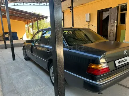 Mercedes-Benz E 230 1991 года за 1 750 000 тг. в Шымкент – фото 4