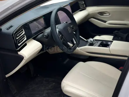 BYD Qin L DM-i Leading 2025 года за 10 300 000 тг. в Караганда – фото 24