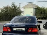 Mercedes-Benz E 200 1997 годаүшін3 600 000 тг. в Шымкент – фото 5