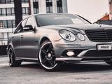 Mercedes-Benz E 55 AMG 2008 годаүшін13 600 000 тг. в Алматы – фото 2