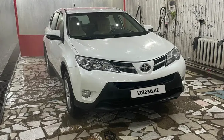 Toyota RAV4 2014 годаүшін9 500 000 тг. в Астана