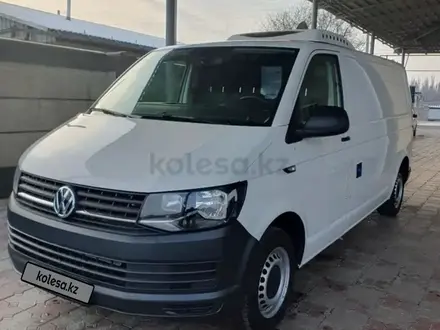 Volkswagen Transporter 2019 года за 15 000 000 тг. в Астана