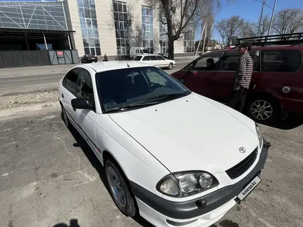 Toyota Avensis 1998 года за 2 800 000 тг. в Талдыкорган – фото 4