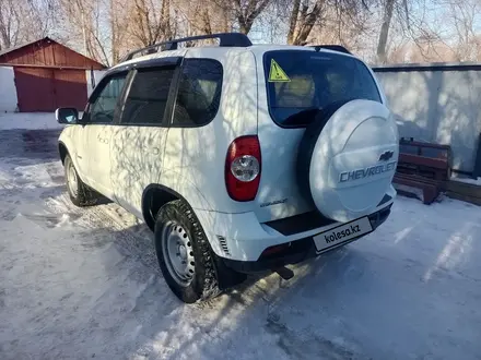 Chevrolet Niva 2015 года за 4 300 000 тг. в Уральск – фото 13