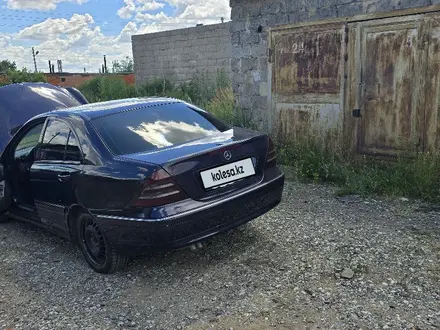 Mercedes-Benz C 200 2002 года за 2 300 000 тг. в Рудный – фото 5