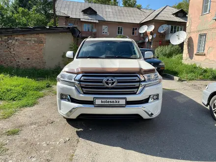 Toyota Land Cruiser 2016 года за 32 500 000 тг. в Усть-Каменогорск – фото 3