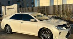 Toyota Camry 2015 годаүшін11 700 000 тг. в Атырау – фото 5