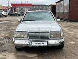 Mercedes-Benz E 200 1993 года за 790 000 тг. в Павлодар – фото 4