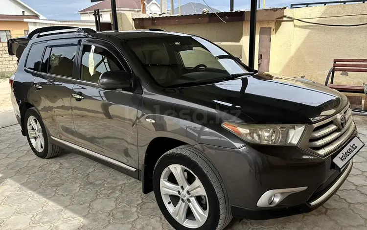 Toyota Highlander 2011 года за 14 000 000 тг. в Актау