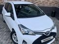 Toyota Yaris 2014 годаfor4 800 000 тг. в Шымкент