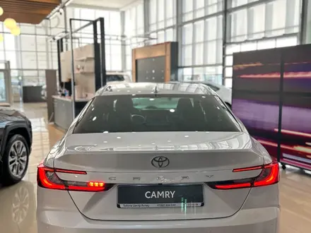 Toyota Camry 2024 года за 22 300 000 тг. в Актобе – фото 5