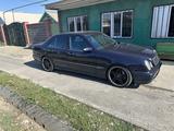 Mercedes-Benz E 55 AMG 1996 годаүшін3 900 000 тг. в Тараз – фото 2