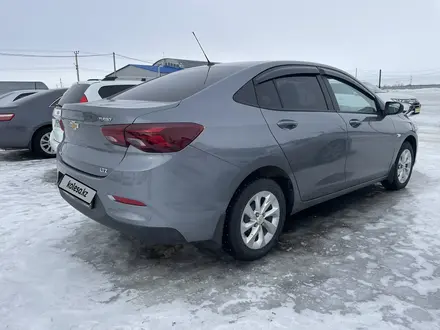 Chevrolet Onix 2023 года за 7 800 000 тг. в Уральск – фото 6