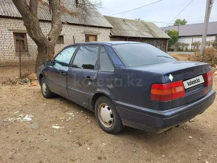 Volkswagen Passat 1995 года за 800 000 тг. в Уральск – фото 4