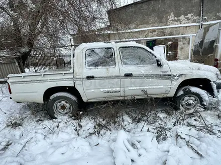 Toyota Hilux 2004 года за 1 500 000 тг. в Уральск – фото 5