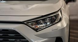 Toyota RAV4 Prestige+ 2025 года за 21 790 000 тг. в Усть-Каменогорск – фото 4