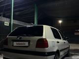 Volkswagen Golf 1994 годаүшін1 200 000 тг. в Шымкент