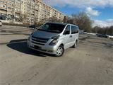 Hyundai Starex 2011 годаүшін7 500 000 тг. в Усть-Каменогорск – фото 2