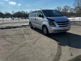 Hyundai Starex 2011 годаүшін7 500 000 тг. в Усть-Каменогорск – фото 4