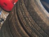 Шины Bridgestone 255/60/18 за 100 000 тг. в Житикара – фото 2