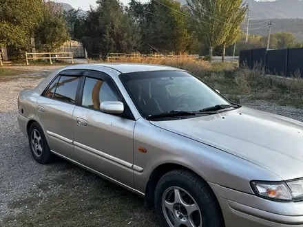 Mazda 626 1998 года за 1 800 000 тг. в Алматы – фото 2