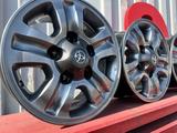 R 16 Toyota original GX 105 крузак. Графит! Et 0. за 195 000 тг. в Алматы – фото 5