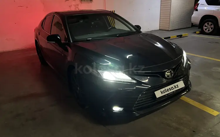 Toyota Camry 2021 года за 14 900 000 тг. в Алматы