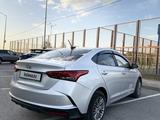 Hyundai Accent 2021 года за 7 800 000 тг. в Караганда – фото 3