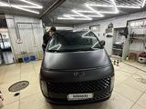 Hyundai Staria 2023 года за 23 000 000 тг. в Уральск – фото 2