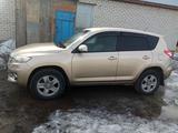 Toyota RAV4 2011 года за 9 000 000 тг. в Астана – фото 2