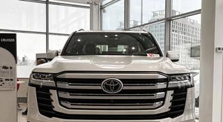 Toyota Land Cruiser 2023 года за 59 200 000 тг. в Астана