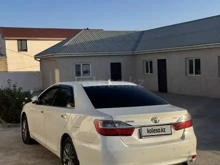 Toyota Camry 2015 года за 9 500 000 тг. в Актау – фото 2