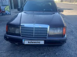 Mercedes-Benz E 230