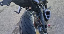 Honda  CBR 1000 RR/RA Fireblade 2011 годаfor1 800 000 тг. в Актобе – фото 3