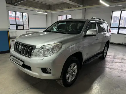 Toyota Land Cruiser Prado 2010 года за 14 500 000 тг. в Астана – фото 2