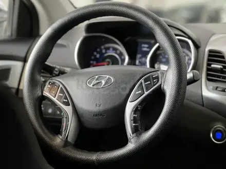 Hyundai Elantra 2015 года за 7 000 000 тг. в Шымкент – фото 5