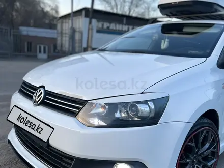 Volkswagen Polo 2015 года за 5 500 000 тг. в Алматы – фото 19