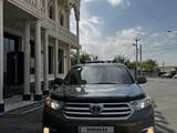 Toyota Highlander 2011 года за 9 700 000 тг. в Шымкент – фото 2