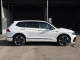 Volkswagen Tiguan 2022 годаүшін12 800 000 тг. в Алматы – фото 3