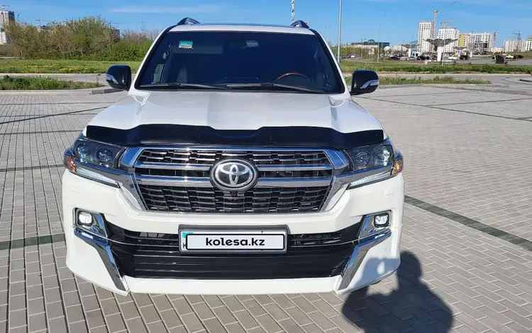 Toyota Land Cruiser 2008 года за 19 990 000 тг. в Астана