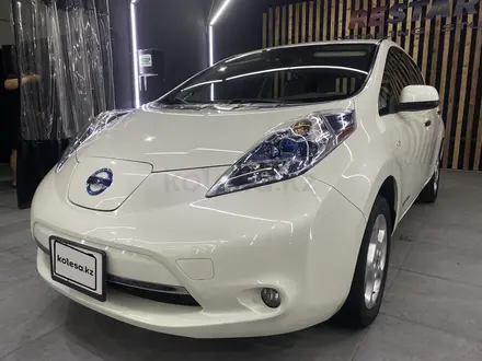 Nissan Leaf 2012 года за 6 300 000 тг. в Алматы