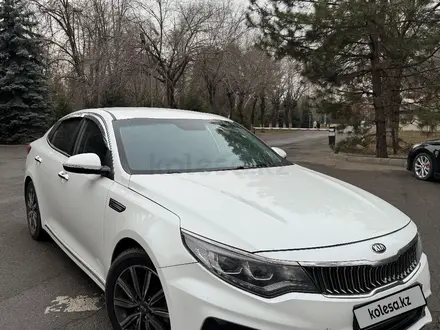 Kia K5 2019 года за 8 500 000 тг. в Алматы – фото 6