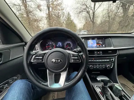 Kia K5 2019 года за 8 500 000 тг. в Алматы – фото 7