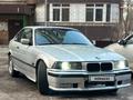 BMW 320 1994 года за 2 000 000 тг. в Алматы – фото 2