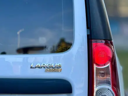 ВАЗ (Lada) Largus Cross 2018 года за 5 000 000 тг. в Актобе – фото 6