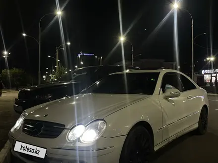 Mercedes-Benz CLK 320 2003 года за 3 850 000 тг. в Петропавловск